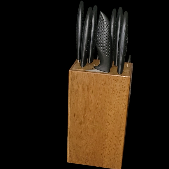 Titanium II Professional Knives Set of 15 with Knife Block Wooden Storage Holder - Picture 11 of 15